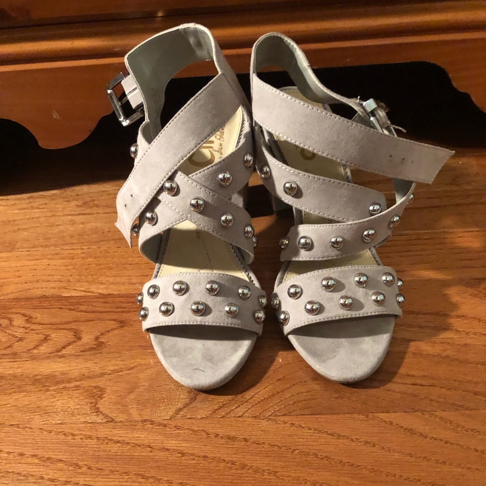 Circus size 8 heels
